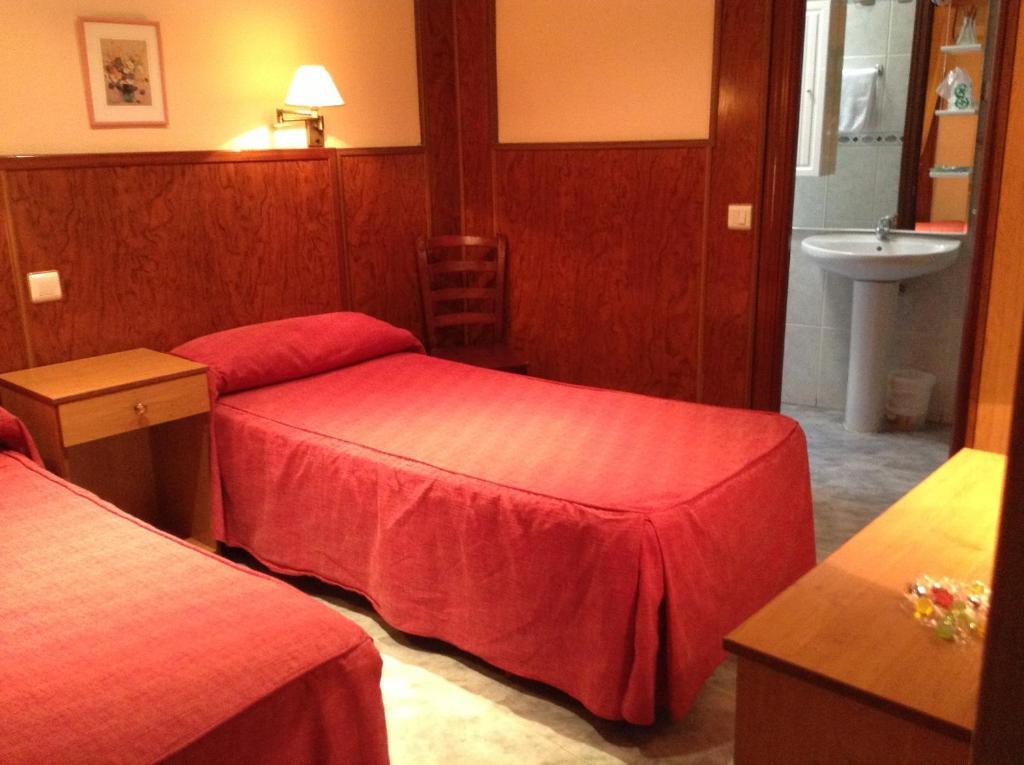 Hostal Santa Marta Aranjuez Room photo