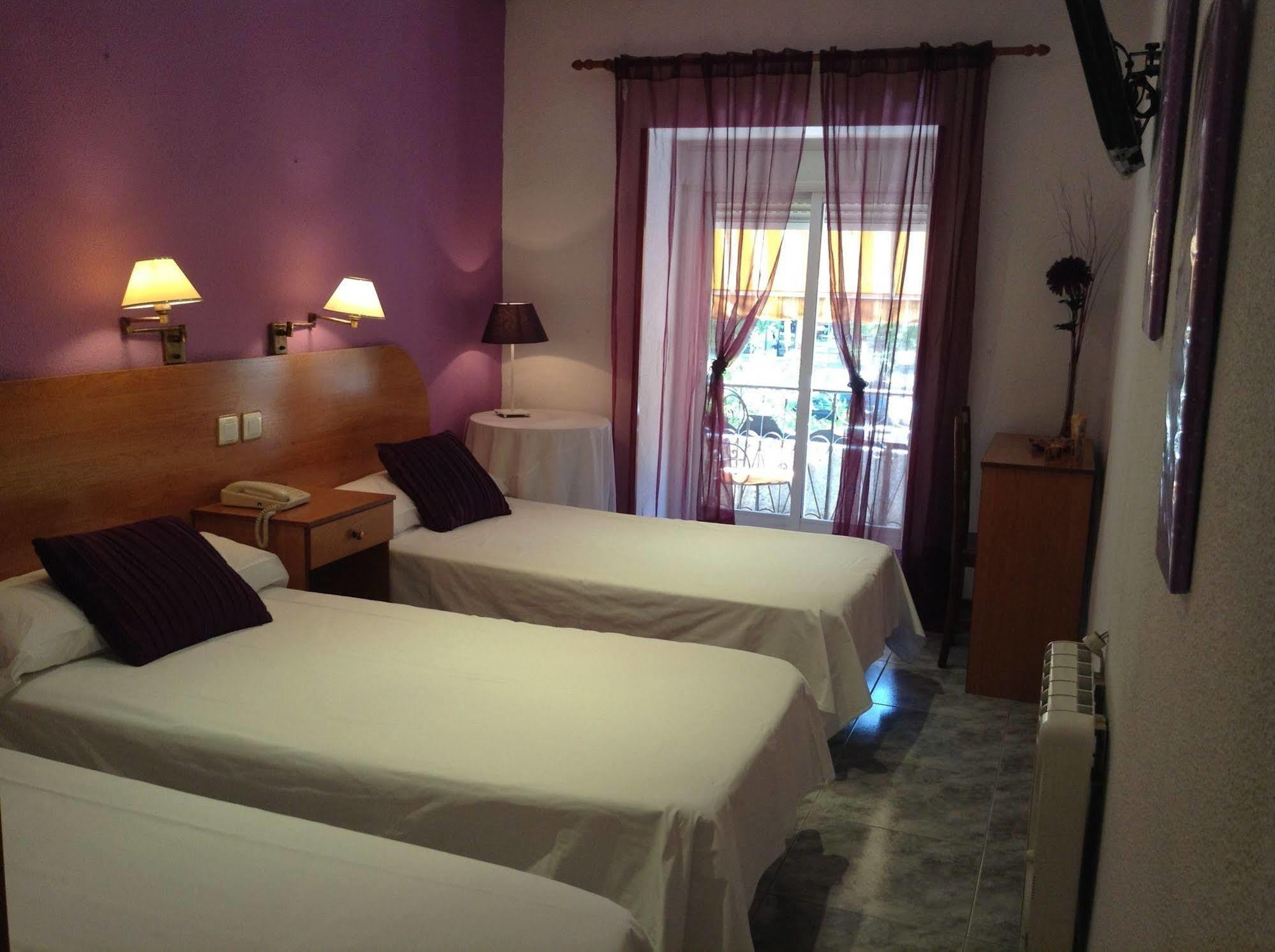 Hostal Santa Marta Aranjuez Exterior photo